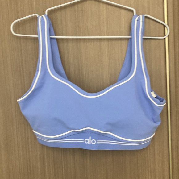 ALO Yoga Women’s Blue Sports Bra Set - Picture 3 of 13